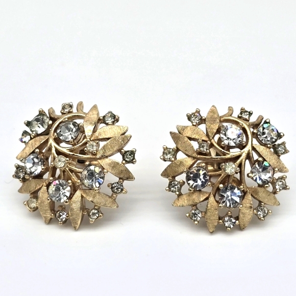 Crown TRIFARI Brushed Gold Tone Leaf Entwined w Rhinestones 1950s - Picture 3 of 6